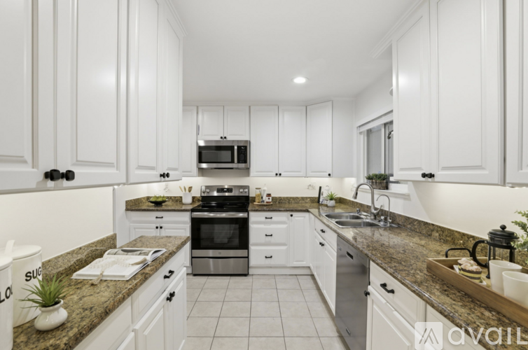 552 Manet Terrace 3 Beds Townhouse for Rent - Photo gallery 2