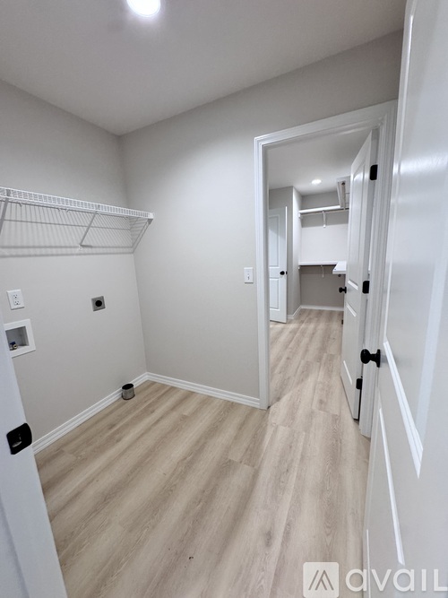 648 W Brk Holw Rd 3 Beds Single Family Home for Rent - Photo gallery 5