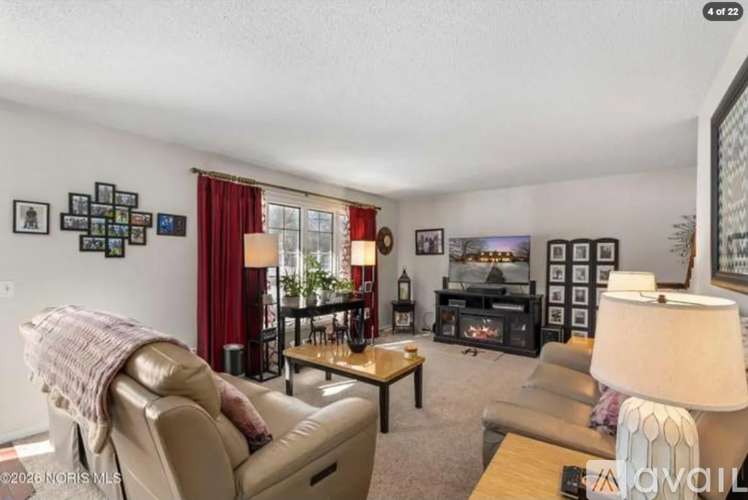 5655 Cresthaven Lane 3 Beds Condo for Rent - Photo gallery 4