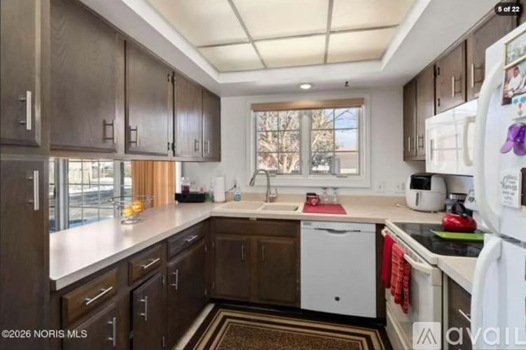 5655 Cresthaven Lane 3 Beds Condo for Rent - Photo gallery 5