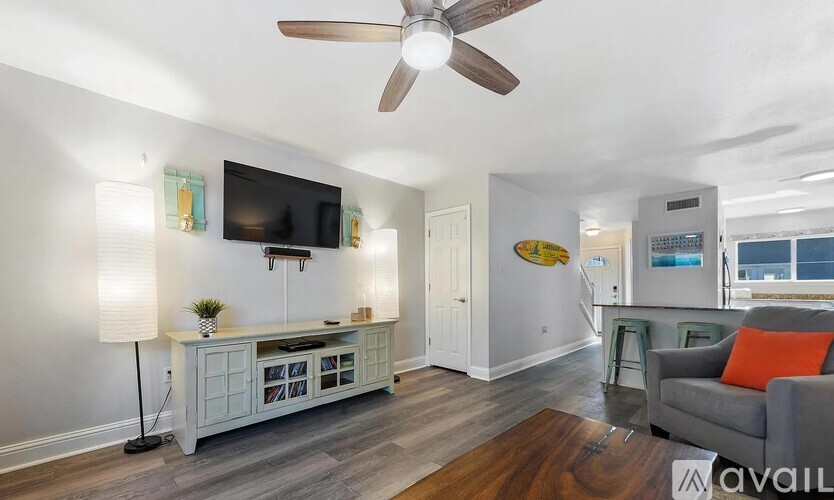 1664 Beach Boulevard 2 Beds Townhouse for Rent - Photo gallery 1
