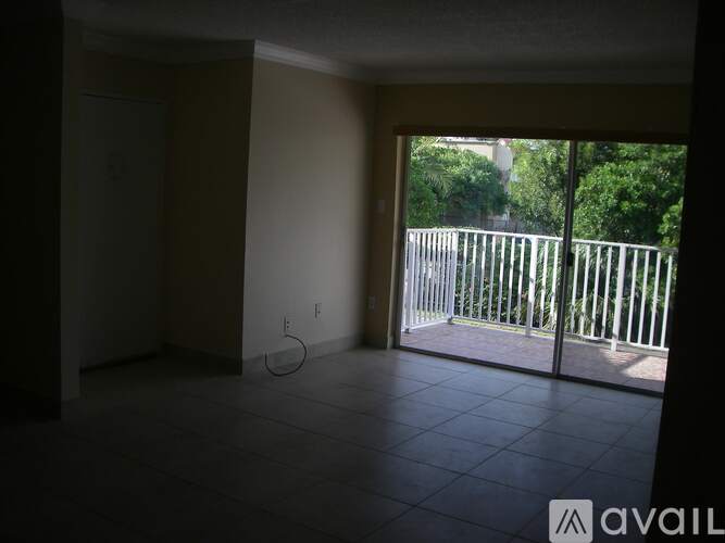 4640 NW 79th Ave 2 Beds Condo for Rent - Photo gallery 3