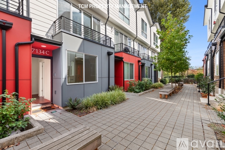 7134 Beacon Ave S 3 Beds Townhouse for Rent - Photo gallery 2