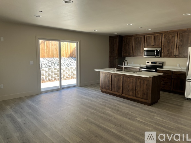 3935 D St 2 Beds Single Family Home for Rent - Photo gallery 4