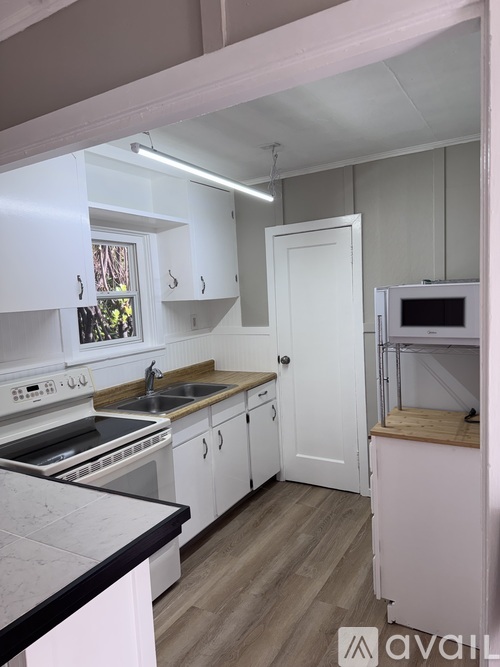 4420 Southwest Oregon Street 1 Single Family Home for Rent - Photo gallery 4