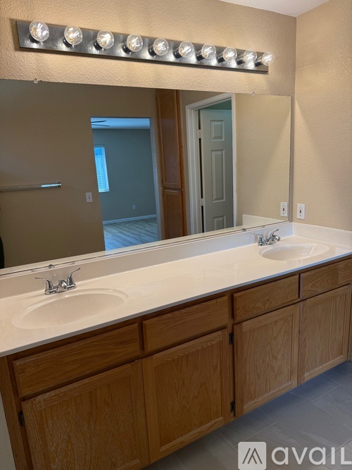2247 Railway Cir 4 Beds Single Family Home for Rent - Photo gallery 2