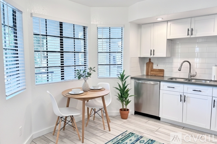 3605 N 36th St 2 Beds Apartment for Rent - Photo gallery 3