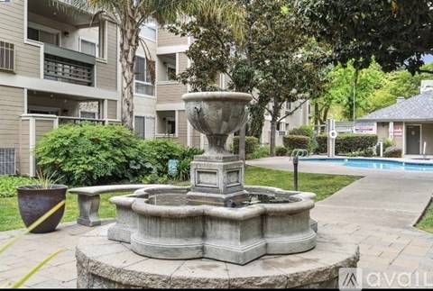 2530 Oak Road 2 Beds Apartment for Rent