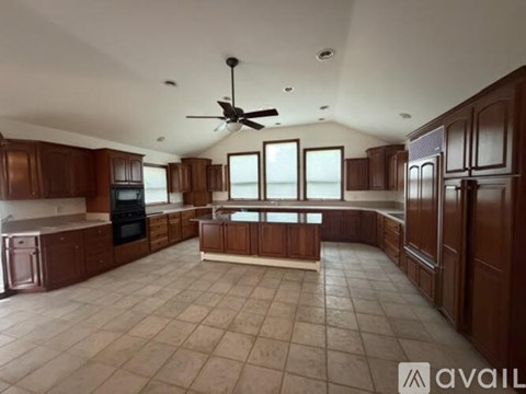 41700 Henderson Dr 3 Beds Apartment for Rent