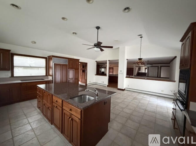 41700 Henderson Dr 3 Beds Single Family Home for Rent - Photo gallery 4