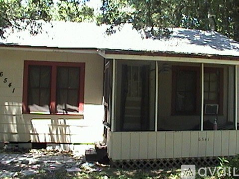 6541 W 5Th St 2 Beds Apartment for Rent