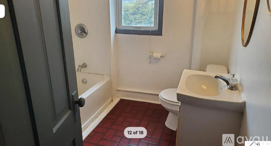 223 Bridge St 1 Apartment for Rent - Photo gallery 5