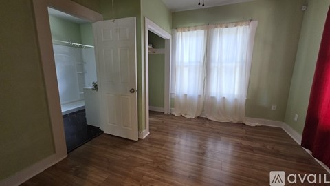 818 Waverly Ave 2 Beds Apartment for Rent