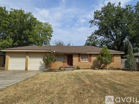 1303 Sunset Dr 3 Beds Apartment for Rent