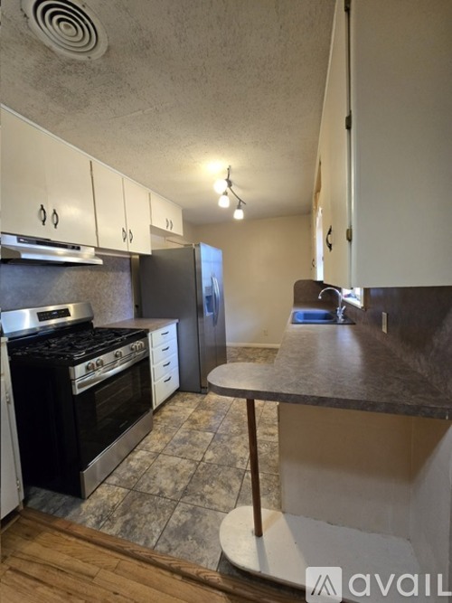 1303 Sunset Dr 3 Beds Single Family Home for Rent - Photo gallery 4