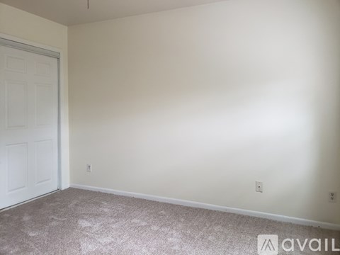 134 E Main St 2 Beds Apartment for Rent