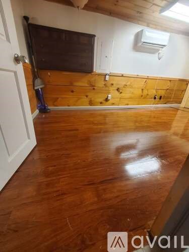 12 N Main St 2 Beds Apartment for Rent