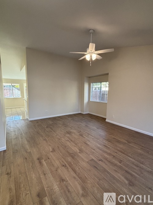 2777 Woodmont Dr 3 Beds Single Family Home for Rent - Photo gallery 3