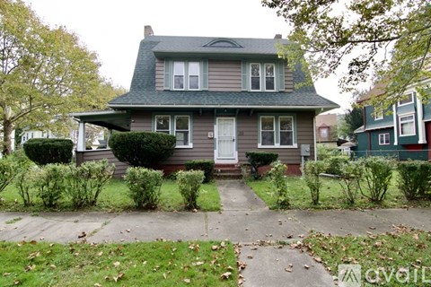 145 Yale Street 4 Beds Apartment for Rent