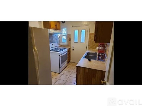 5023 37Th Avenue 3 Beds Apartment for Rent