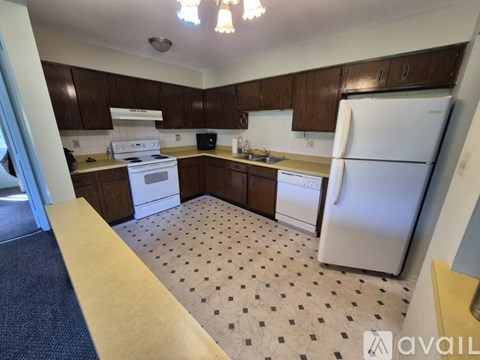 8137 Pine Island Terrace 3 Beds Apartment for Rent