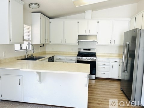 7620 Cristobal Avenue 3 Beds Apartment for Rent