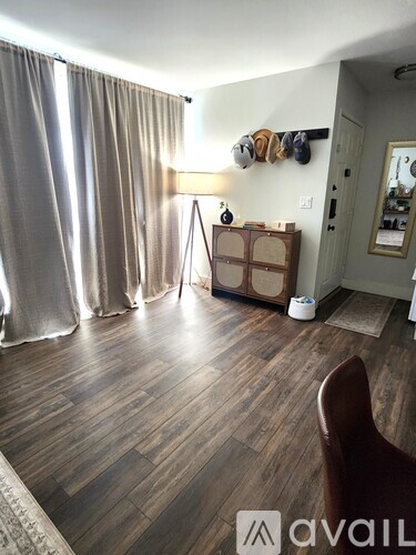 18640 Collins Street 1 Condo for Rent - Photo gallery 4