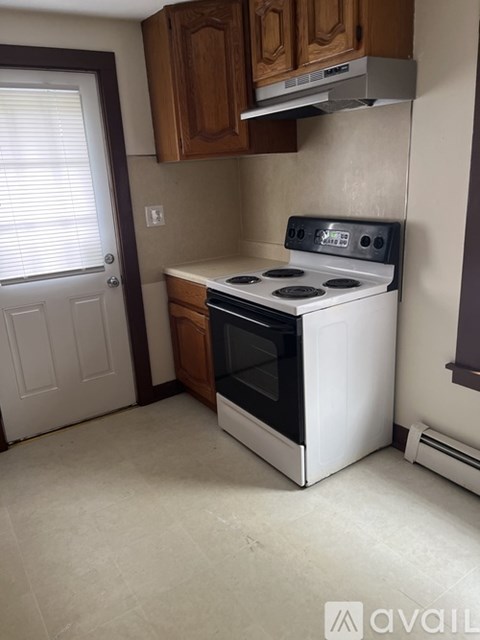 67 Mill Street 2 Beds Apartment for Rent