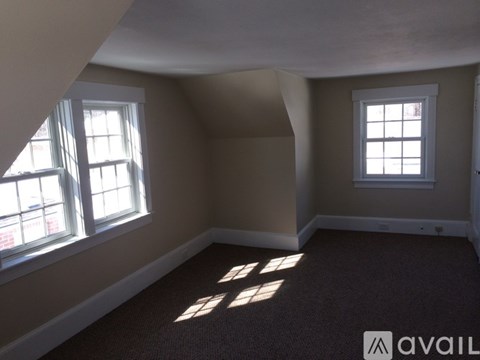 13 Wards Ln, Unit B 1 Apartment for Rent
