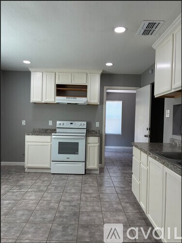 8711 Port Of Call Dr 3 Beds Apartment for Rent