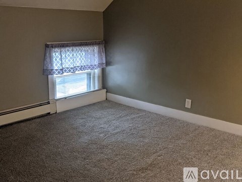575 Mount Hope Avenue 2 Beds Apartment for Rent