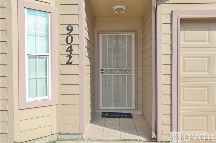 9042 McGallion Rd 3 Beds Single Family Home for Rent - Photo gallery 3