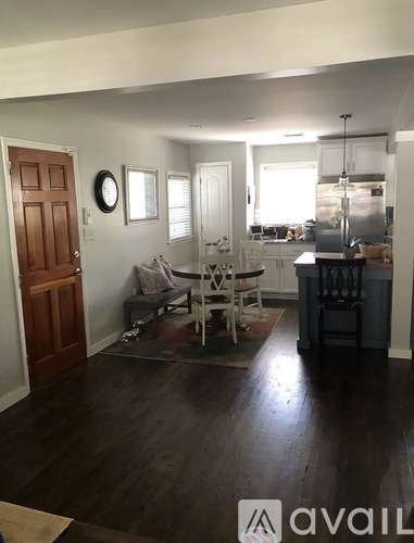 917 Hillsboro Drive 3 Beds Single Family Home for Rent - Photo gallery 1