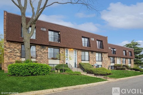 200 South Waters Edge Drive 2 Beds Apartment for Rent