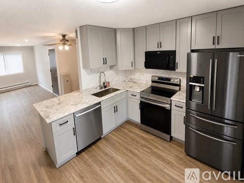 200 South Waters Edge Drive 2 Beds Apartment for Rent
