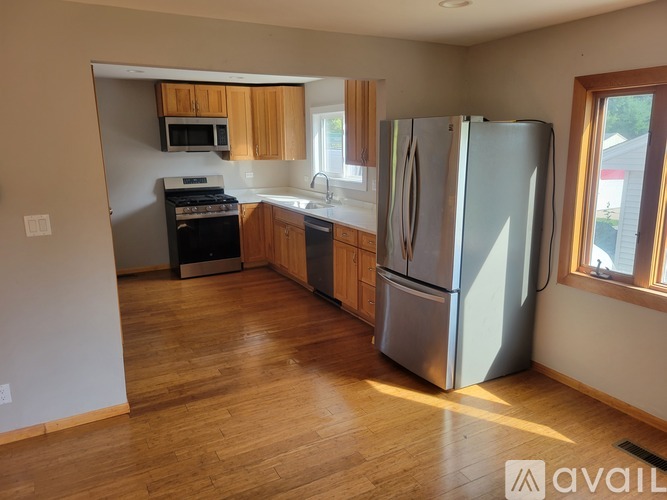 331 Skylark Drive 3 Beds Single Family Home for Rent - Photo gallery 4