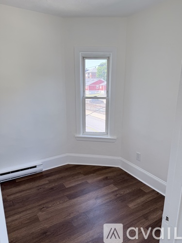 641 Walk Hill Street 3 Beds Apartment for Rent - Photo gallery 2