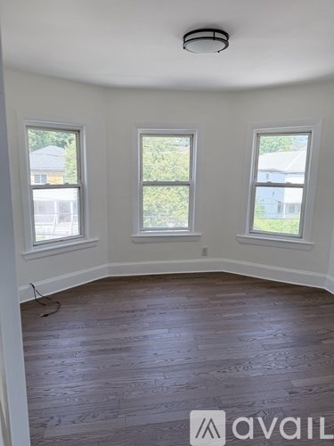 641 Walk Hill Street 3 Beds Apartment for Rent