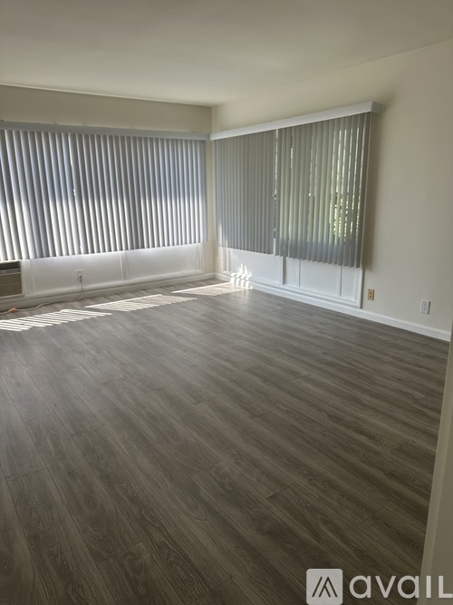 1220 Larrabee Street 1 Apartment for Rent - Photo gallery 1