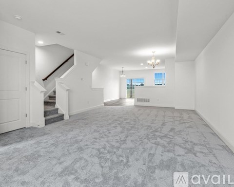 468 Rederick Lane 3 Beds Apartment for Rent