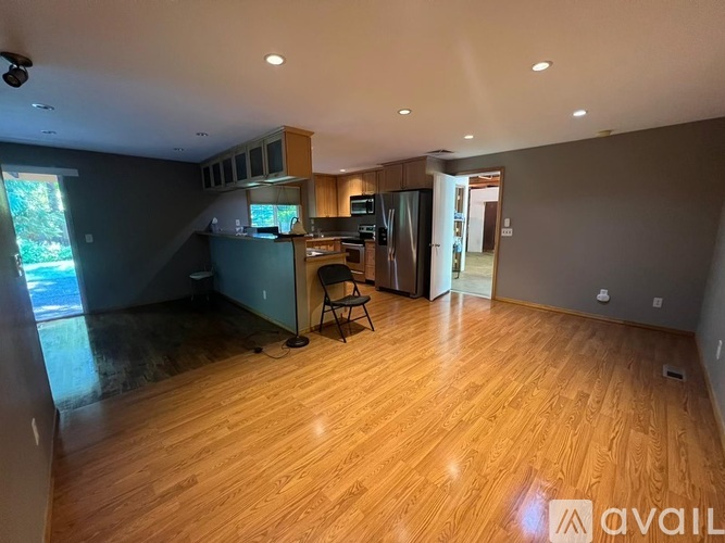 6225 129th Place Southeast 3 Beds Single Family Home for Rent - Photo gallery 1