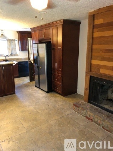 404 Maxine Drive 3 Beds Apartment for Rent