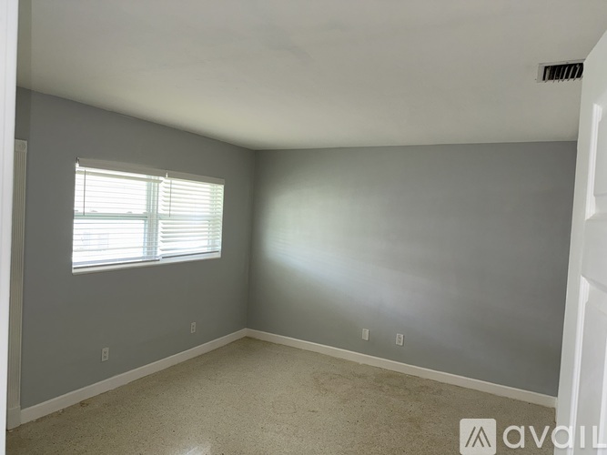 3851 Northeast 22nd Terrace 1 Condo for Rent - Photo gallery 3