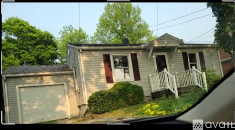Lexington Springmill Rd S 3 Beds Apartment for Rent