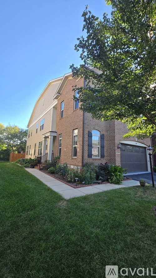 42568 Dreamweaver Drive 3 Beds Townhouse for Rent - Photo gallery 3