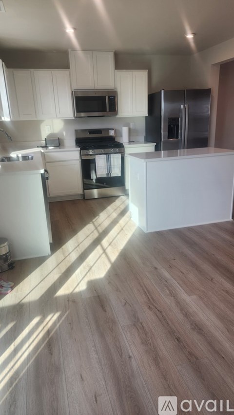 10 Limestone Boulevard 3 Beds Apartment for Rent