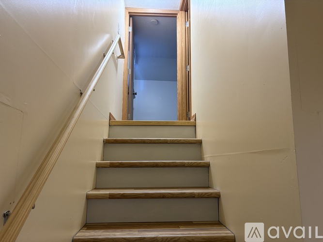 712 West Superior Street 2 Beds Single Family Home for Rent - Photo gallery 3