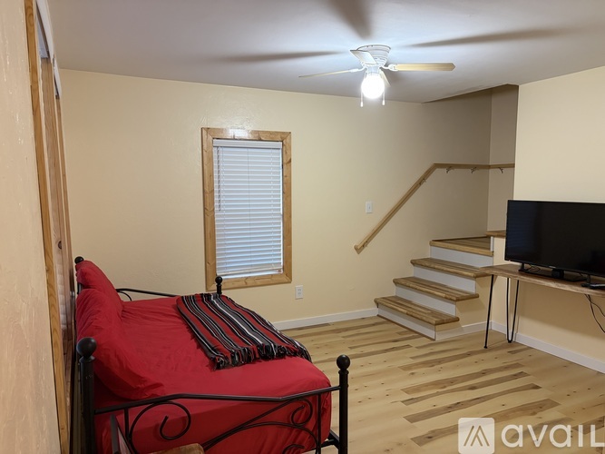 712 West Superior Street 2 Beds Single Family Home for Rent - Photo gallery 5