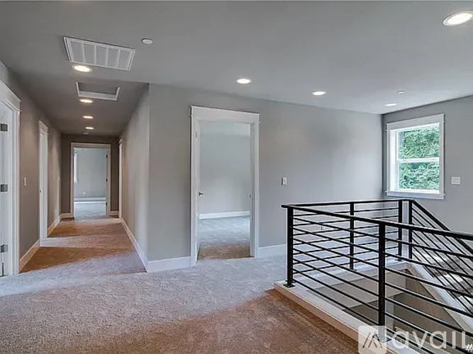 15202 Dayton Ave N 5 Beds Single Family Home for Rent - Photo gallery 4