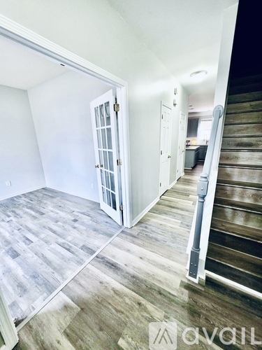 130 Sawhorse Drive 5 Beds Single Family Home for Rent - Photo gallery 3